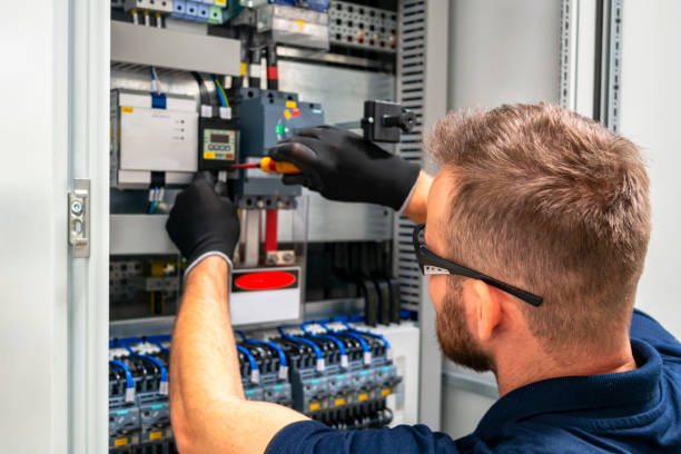 Best Affordable Emergency Electrician  in Rio Pinar, FL