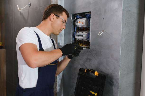 Best Emergency Electrician Near Me  in Rio Pinar, FL